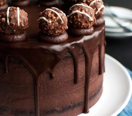 تزیین کیک و شیرینی