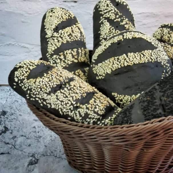قالب باگت مینی تفلون 🩶 س ۲۰_۲۵_بی شک بهترین و پراستفاده ترین قالب برای شما عزیزان 🤗___1 قالب باگت مینی تفلون - Image 1